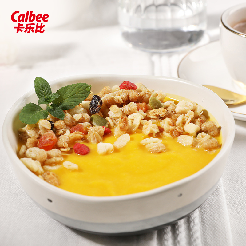 Calbee 水果麥片700g